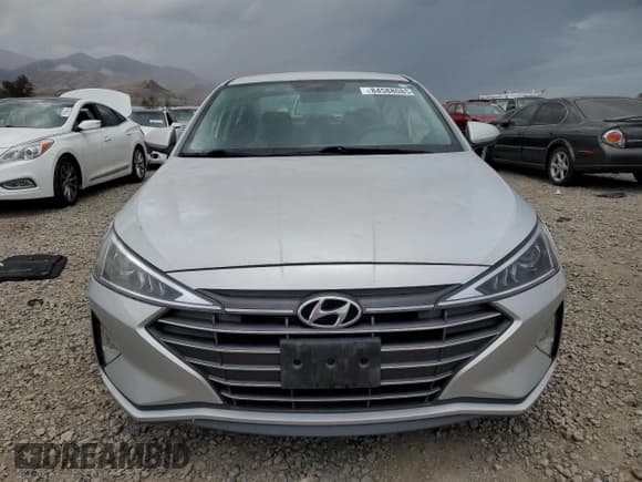 ✅ 2019 Hyundai Elantra SE • VIN: 5NPD74LF8KH466740 • Lot: 84588085. Listed on Copart with 81,555 mi. Free auction sales archive from the USA and detailed vehicle history report at DreamBid. Image 5.