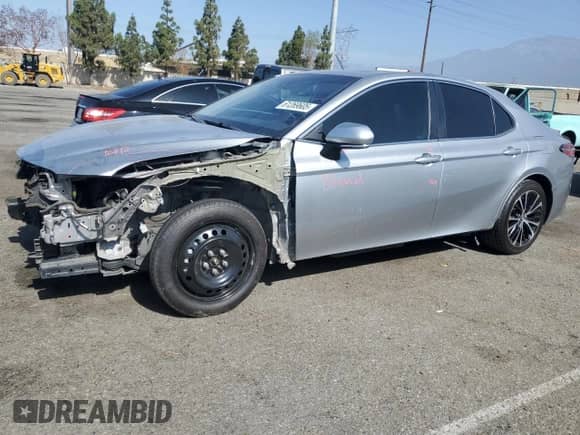 2020 Toyota Camry SE с VIN 4T1M11AK0LU935872, выставлен на аукционе Copart как лот 61269605 с пробегом 132 125 миль миль и Списание • Salvage title. История ставок и продаж доступна на DreamBid. Изображение 1.