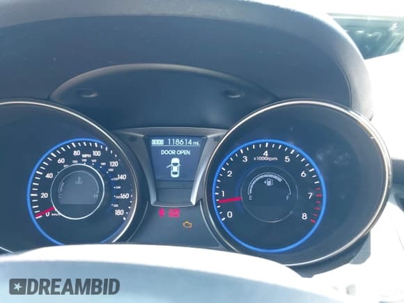 ✅ 2014 Hyundai Genesis Coupe Ultimate • VIN: KMHHU6KJ9EU120827 • Lot: 42630084. Wystawiony na IAAI z przebiegiem 118 614 mil. Bezpłatny archiwum sprzedaży aukcyjnych z USA i szczegółowy raport historii pojazdu na DreamBid. Zdjęcie 7.