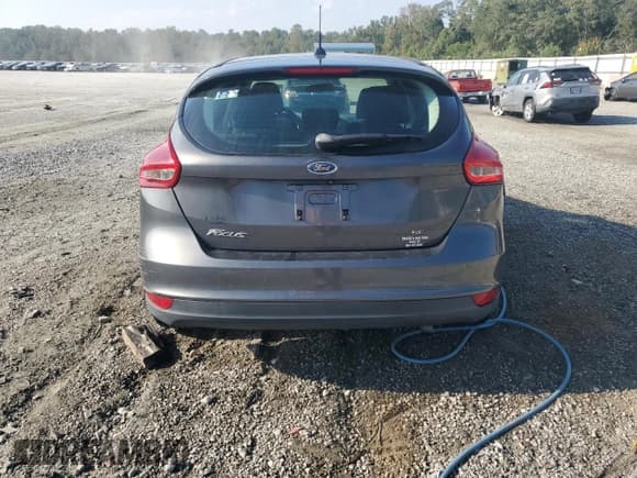 ✅ 2017 Ford Focus SE • VIN: 1FADP3K20HL279009 • Lot: 81063045. Listed on Copart with 115,853 mi. Free auction sales archive from the USA and detailed vehicle history report at DreamBid. Image 6.