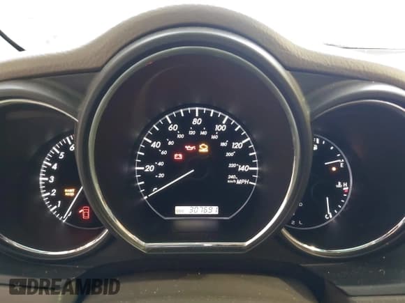 ✅ 2007 Lexus RX 350 • VIN: 2T2HK31U87C005779 • Lot: 43839026. Listed on IAAI with 307,691 mi. Free auction sales archive from the USA and detailed vehicle history report at DreamBid. Image 7.