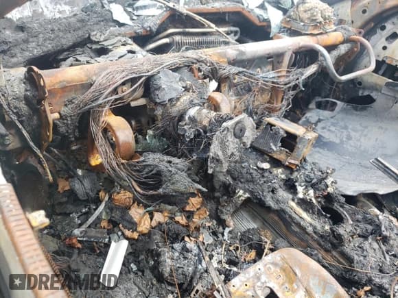 ✅ 2014 Chevrolet Camaro SS • VIN: 2G1FS1EW7E9135876 • Лот: 67623735. Опубликован ранее на Copart с пробегом Не указан. Бесплатный доступ к архиву аукционных продаж из США и подробный отчёт об истории автомобиля на DreamBid. Изображение 8.