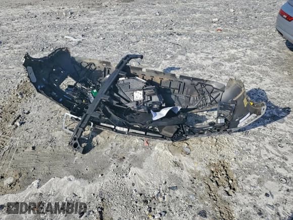 ✅ 2018 Audi Q5 Premium Plus • VIN: WA1BNAFY4J2245879 • Lot: 94298415. Wystawiony na Copart z przebiegiem 96 925 mil. Bezpłatny archiwum sprzedaży aukcyjnych z USA i szczegółowy raport historii pojazdu na DreamBid. Zdjęcie 13.