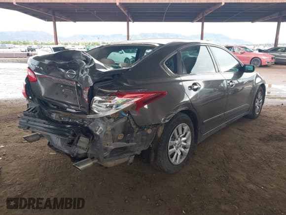 ✅ 2016 Nissan Altima S • VIN: 1N4AL3AP2GN333098 • Lot: 43716060. Listed on IAAI with 125,333 mi. Free auction sales archive from the USA and detailed vehicle history report at DreamBid. Image 4.