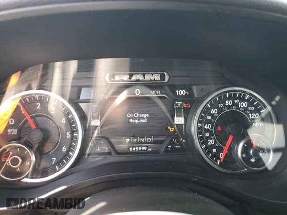 ✅ 2021 Ram 1500 Laramie • VIN: 1C6SRFRT1MN798801 • Lot: 81074155. Wystawiony na Copart z przebiegiem 45 999 mil. Bezpłatny archiwum sprzedaży aukcyjnych z USA i szczegółowy raport historii pojazdu na DreamBid. Zdjęcie 9.