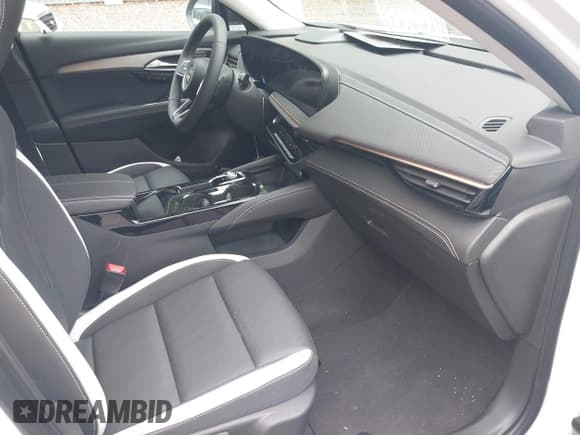 ✅ 2025 Buick Envision Sport Touring • VIN: LRBFZLE4XSD079183 • Lot: 42707591. Listed on IAAI with 340 mi. Free auction sales archive from the USA and detailed vehicle history report at DreamBid. Image 5.