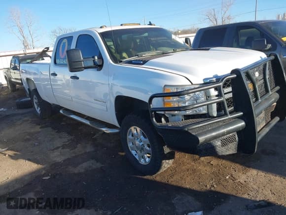 ✅ 2013 Chevrolet Silverado 2500HD LT • VIN: 1GC1KXCG5DF105913 • Lot: 41680856. Listed on IAAI with 190,114 mi. Free auction sales archive from the USA and detailed vehicle history report at DreamBid. Image 1.