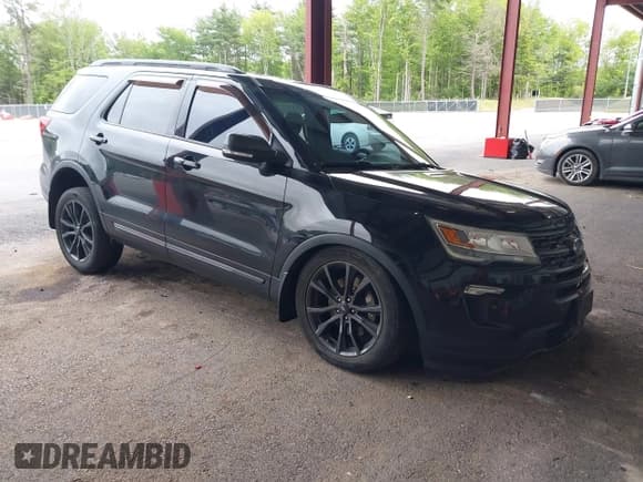 ✅ 2018 Ford Explorer XLT • VIN: 1FM5K8D83JGA74998 • Lot: 42381364. Wystawiony na IAAI z przebiegiem 100 789 mil. Bezpłatny archiwum sprzedaży aukcyjnych z USA i szczegółowy raport historii pojazdu na DreamBid. Zdjęcie 1.