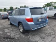 ✅ 2009 Toyota Highlander • VIN: JTEDS41A792075575 • Lot: 42763864. Wystawiony na IAAI z przebiegiem 130 694 mil. Bezpłatny archiwum sprzedaży aukcyjnych z USA i szczegółowy raport historii pojazdu na DreamBid. Zdjęcie 3.