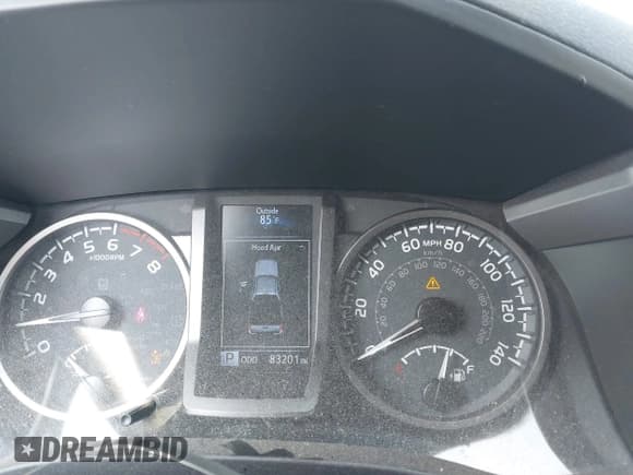 ✅ 2021 Toyota Tacoma SR • VIN: 3TMCZ5AN1MM404910 • Lot: 42653848. Wystawiony na IAAI z przebiegiem 83 201 mil. Bezpłatny archiwum sprzedaży aukcyjnych z USA i szczegółowy raport historii pojazdu na DreamBid. Zdjęcie 7.