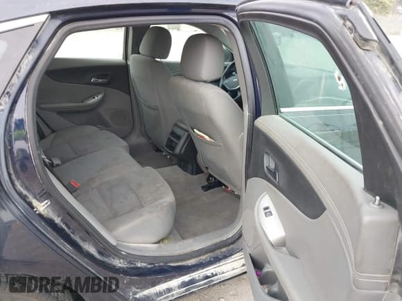 ✅ 2016 Chevrolet Impala LS • VIN: 1G11Z5SA8GU163441 • Lot: 43127886. Listed on IAAI with 196,204 mi. Free auction sales archive from the USA and detailed vehicle history report at DreamBid. Image 8.