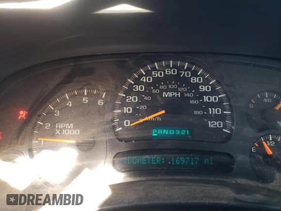 ✅ 2005 Chevrolet Silverado 2500HD Work Truck • VIN: 1GCHC24U65E216268 • Лот: 41770685. Опубликован ранее на Copart с пробегом 169 717 миль. Бесплатный доступ к архиву аукционных продаж из США и подробный отчёт об истории автомобиля на DreamBid. Изображение 9.