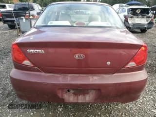 ✅ 2003 Kia Spectra • VIN: KNAFB121435230676 • Лот: 93481325. Опубликован ранее на Copart с пробегом 125 085 миль. Бесплатный доступ к архиву аукционных продаж из США и подробный отчёт об истории автомобиля на DreamBid. Изображение 6.