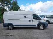 ✅ 2014 Ram ProMaster Cargo • VIN: 3C6TRVDG8EE118746 • Lot: 42561767. Wystawiony na IAAI z przebiegiem 227 053 mil. Bezpłatny archiwum sprzedaży aukcyjnych z USA i szczegółowy raport historii pojazdu na DreamBid. Zdjęcie 13.