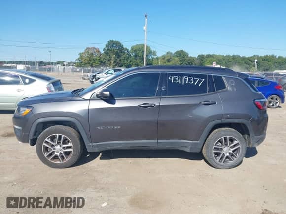 2020 Jeep Compass Latitude с VIN 3C4NJDBB6LT255915, выставлен на аукционе IAAI как лот 43119377 с пробегом 76 566 миль миль и . История ставок и продаж доступна на DreamBid. Изображение 15.