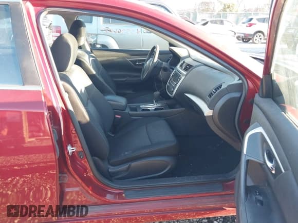 ✅ 2016 Nissan Altima S • VIN: 1N4AL3AP5GC167378 • Lot: 43596624. Listed on IAAI with 76,144 mi. Free auction sales archive from the USA and detailed vehicle history report at DreamBid. Image 5.