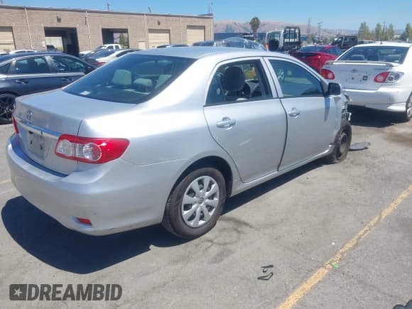 ✅ 2012 Toyota Corolla L • VIN: JTDBU4EE5C9172243 • Lot: 42922737. Listed on IAAI with 138,552 mi. Free auction sales archive from the USA and detailed vehicle history report at DreamBid. Image 4.