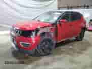 2018 Jeep Compass Limited z VIN 3C4NJDCB6JT290952, wystawiony jako Copart lot #54333825 z przebiegiem 107 029 mil mil oraz Szkoda całkowita • Salvage title. Historia ofert i sprzedaży dostępna na DreamBid. Obrazek 1.