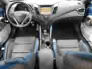 2016 Hyundai Veloster Turbo z VIN KMHTC6AE5GU250754, wystawiony jako Copart lot #73275364 z przebiegiem 71 875 mil mil oraz Szkoda całkowita • Salvage title. Historia ofert i sprzedaży dostępna na DreamBid. Obrazek 8.