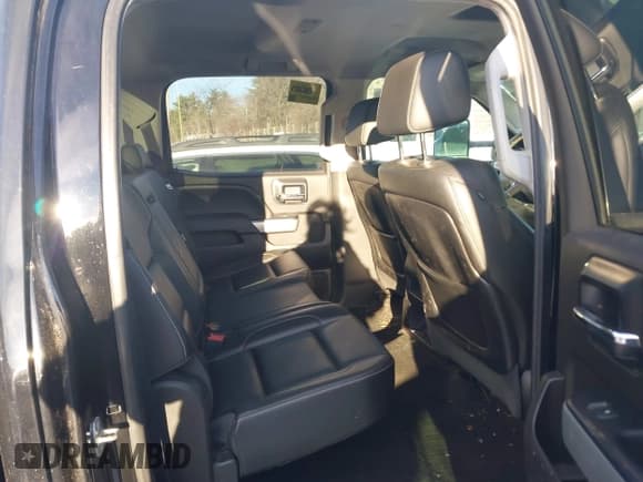 ✅ 2015 Chevrolet Silverado 2500HD LT • VIN: 1GC1KVEG9FF102081 • Лот: 43846233. Опубликован ранее на IAAI с пробегом 117 900 миль. Бесплатный доступ к архиву аукционных продаж из США и подробный отчёт об истории автомобиля на DreamBid. Изображение 8.