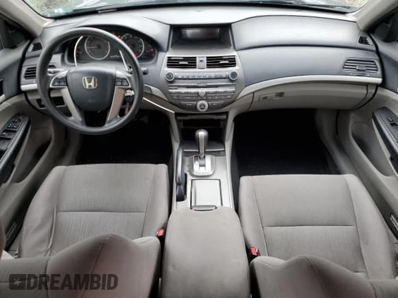 ✅ 2012 Honda Accord LX • VIN: 1HGCP2F34CA243140 • Лот: 90856275. Опубликован ранее на Copart с пробегом 100 438 миль. Бесплатный доступ к архиву аукционных продаж из США и подробный отчёт об истории автомобиля на DreamBid. Изображение 8.