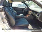 ✅ 2001 Mercedes-Benz SLK 230/320 • VIN: WDBKK65F61F209470 • Lot: 54976364. Wystawiony na Copart z przebiegiem 156 005 mil. Bezpłatny archiwum sprzedaży aukcyjnych z USA i szczegółowy raport historii pojazdu na DreamBid. Zdjęcie 10.