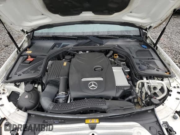 ✅ 2015 Mercedes-Benz C 300 • VIN: 55SWF4JB3FU082864 • Lot: 89643495. Listed on Copart with 99,632 mi. Free auction sales archive from the USA and detailed vehicle history report at DreamBid. Image 11.