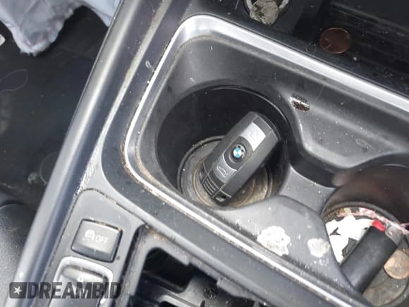 ✅ 2013 BMW 3 Series 328i xDrive • VIN: WBA3B3C5XDJ810099 • Лот: 43180136. Опубликован ранее на IAAI с пробегом 153 650 миль. Бесплатный доступ к архиву аукционных продаж из США и подробный отчёт об истории автомобиля на DreamBid. Изображение 11.