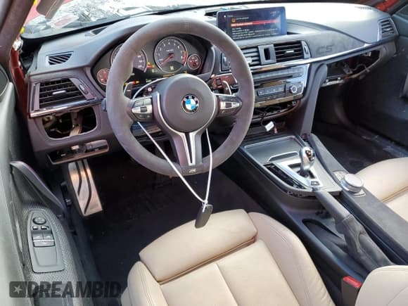 ✅ 2020 BMW M4 CS • VIN: WBS3S7C03LAH85197 • Lot: 39266874. Listed on Copart with 41,901 mi. Free auction sales archive from the USA and detailed vehicle history report at DreamBid. Image 8.