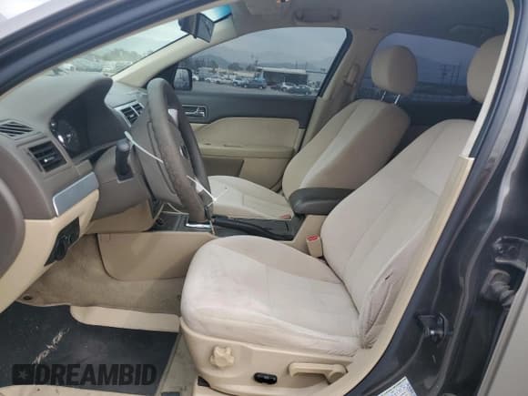 ✅ 2006 Mercury Milan • VIN: 3MEHM07176R667208 • Lot: 92416685. Listed on Copart with 184,243 mi. Free auction sales archive from the USA and detailed vehicle history report at DreamBid. Image 7.