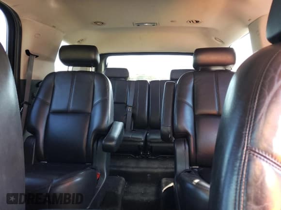 ✅ 2008 GMC Yukon Denali • VIN: 1GKFK63808J223058 • Lot: 85724215. Listed on Copart with 153,013 mi. Free auction sales archive from the USA and detailed vehicle history report at DreamBid. Image 10.
