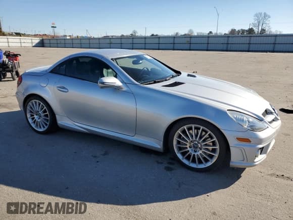 ✅ 2011 Mercedes-Benz SLK 300 • VIN: WDBWK5EA0BF238481 • Lot: 41749445. Listed on Copart with 73,411 mi. Free auction sales archive from the USA and detailed vehicle history report at DreamBid. Image 4.
