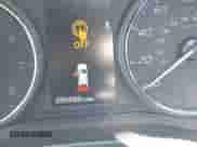 2018 Mitsubishi Outlander ES z VIN JA4AZ3A38JZ034988, wystawiony jako IAAI lot #42474272 z przebiegiem 95 066 mil mil oraz . Historia ofert i sprzedaży dostępna na DreamBid. Obrazek 16.