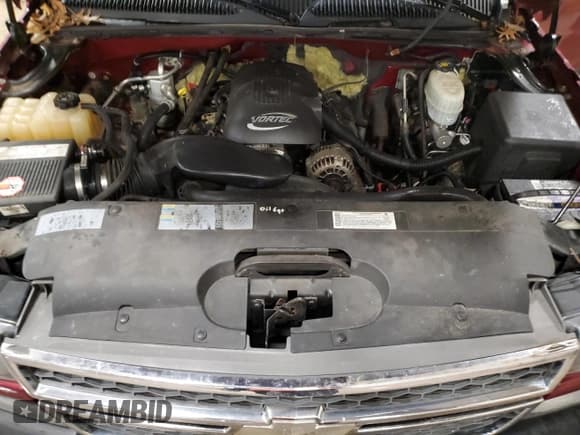 ✅ 2005 Chevrolet Silverado 2500HD LT • VIN: 1GCHK29UX5E169743 • Лот: 84625804. Опубликован ранее на Copart с пробегом 174 511 миль. Бесплатный доступ к архиву аукционных продаж из США и подробный отчёт об истории автомобиля на DreamBid. Изображение 11.