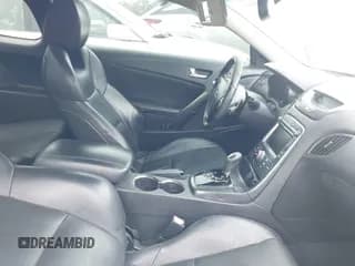 ✅ 2011 Hyundai Genesis Coupe Grand Touring • VIN: KMHHU6KH8BU046194 • Lot: 41974367. Wystawiony na IAAI z przebiegiem 128 335 mil. Bezpłatny archiwum sprzedaży aukcyjnych z USA i szczegółowy raport historii pojazdu na DreamBid. Zdjęcie 5.