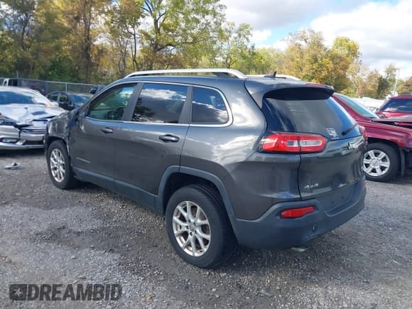 ✅ 2014 Jeep Cherokee Latitude • VIN: 1C4PJMCB5EW151324 • Lot: 43514748. Wystawiony na IAAI z przebiegiem 108 169 mil. Bezpłatny archiwum sprzedaży aukcyjnych z USA i szczegółowy raport historii pojazdu na DreamBid. Zdjęcie 3.