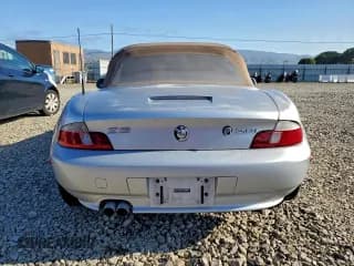 ✅ 2002 BMW Z3 3.0 • VIN: 4USCN53482LL50451 • Лот: 85436265. Опубликован ранее на Copart с пробегом 223 118 миль. Бесплатный доступ к архиву аукционных продаж из США и подробный отчёт об истории автомобиля на DreamBid. Изображение 6.