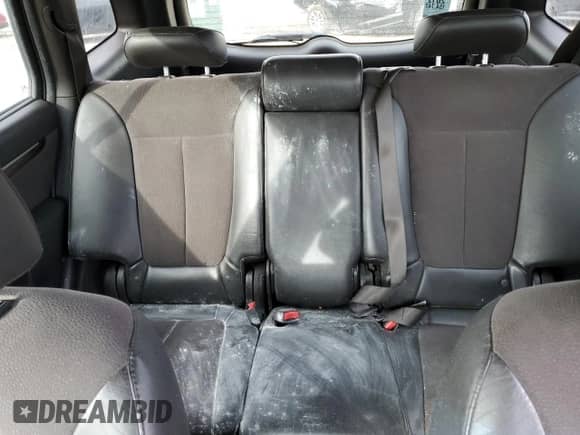 2012 Hyundai Santa Fe SE z VIN 5XYZHDAG8CG151041, wystawiony jako Copart lot #44731944 z przebiegiem 154 747 mil mil oraz Czysty tytuł • Clean title. Historia ofert i sprzedaży dostępna na DreamBid. Obrazek 10.