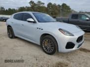 ✅ 2023 Maserati Grecale GT • VIN: ZN682AVA0P7416375 • Лот: 83607154. Опубликован ранее на Copart с пробегом Не указан. Бесплатный доступ к архиву аукционных продаж из США и подробный отчёт об истории автомобиля на DreamBid. Изображение 4.