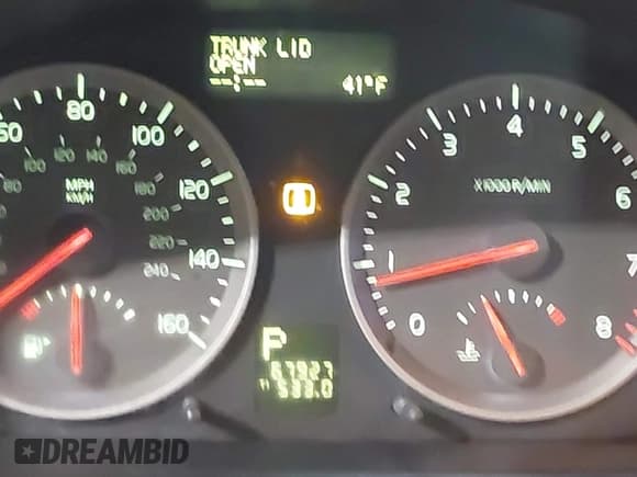 ✅ 2006 Volvo S40 2.4L • VIN: YV1MS382362185686 • Lot: 43809122. Listed on IAAI with 67,927 mi. Free auction sales archive from the USA and detailed vehicle history report at DreamBid. Image 15.