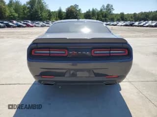 ✅ 2019 Dodge Challenger SXT • VIN: 2C3CDZAG5KH701900 • Lot: 70775285. Wystawiony na Copart z przebiegiem 142 357 mil. Bezpłatny archiwum sprzedaży aukcyjnych z USA i szczegółowy raport historii pojazdu na DreamBid. Zdjęcie 6.