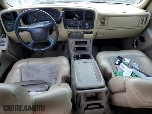 ✅ 2002 Chevrolet Silverado 2500HD LS • VIN: 1GCHC29102E117150 • Lot: 78233374. Wystawiony na Copart z przebiegiem 209 220 mil. Bezpłatny archiwum sprzedaży aukcyjnych z USA i szczegółowy raport historii pojazdu na DreamBid. Zdjęcie 8.