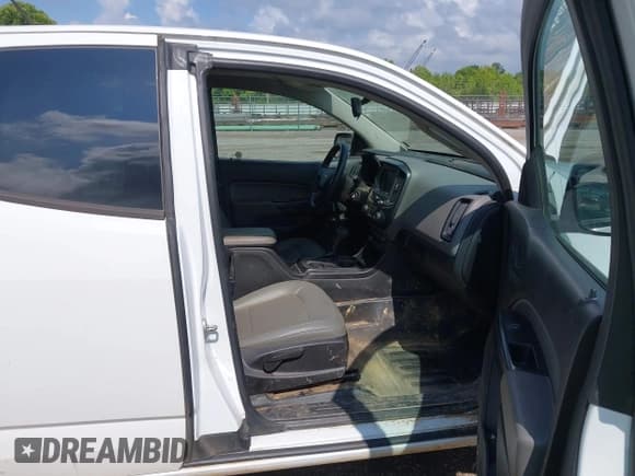 ✅ 2017 Chevrolet Colorado 4WD WT • VIN: 1GCHTBEN5H1266341 • Lot: 42706503. Wystawiony na IAAI z przebiegiem 258 943 mil. Bezpłatny archiwum sprzedaży aukcyjnych z USA i szczegółowy raport historii pojazdu na DreamBid. Zdjęcie 5.