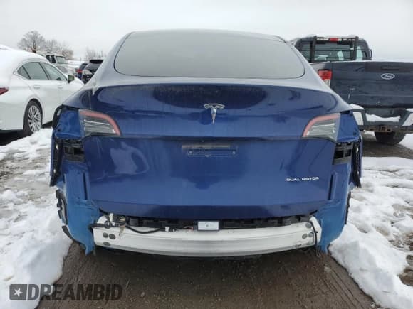✅ 2022 Tesla Model Y Long Range • VIN: 7SAYGDEE9NF549749 • Lot: 90094835. Listed on Copart with 62,888 mi. Free auction sales archive from the USA and detailed vehicle history report at DreamBid. Image 6.