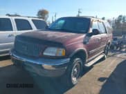 ✅ 2000 Ford Expedition Eddie Bauer • VIN: 1FMFU18L6YLB72185 • Лот: 41001243. Опубликован ранее на IAAI с пробегом 154 238 миль. Бесплатный доступ к архиву аукционных продаж из США и подробный отчёт об истории автомобиля на DreamBid. Изображение 2.