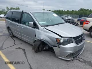 ✅ 2017 Dodge Grand Caravan SE • VIN: 2C4RDGBG7HR846951 • Lot: 42881351. Wystawiony na IAAI z przebiegiem 209 240 mil. Bezpłatny archiwum sprzedaży aukcyjnych z USA i szczegółowy raport historii pojazdu na DreamBid. Zdjęcie 1.