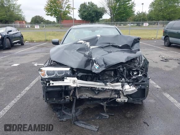 ✅ 2018 BMW 5 Series 530i xDrive • VIN: WBAJA7C54JWC76956 • Lot: 43188068. Listed on IAAI with Not provided. Free auction sales archive from the USA and detailed vehicle history report at DreamBid. Image 12.