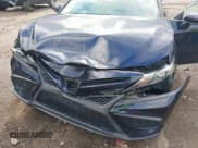 ✅ 2022 Toyota Camry SE • VIN: 4T1G11BK5NU055796 • Lot: 43286298. Wystawiony na IAAI z przebiegiem 71 417 mil. Bezpłatny archiwum sprzedaży aukcyjnych z USA i szczegółowy raport historii pojazdu na DreamBid. Zdjęcie 6.