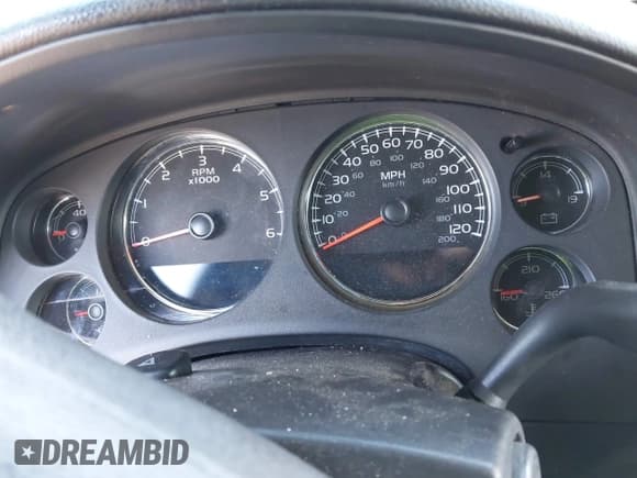 ✅ 2009 GMC Yukon XL SLE 3SB • VIN: 1GKFK26319R169734 • Lot: 42035447. Listed on IAAI with Not provided. Free auction sales archive from the USA and detailed vehicle history report at DreamBid. Image 7.