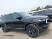 ✅ 2025 Rivian R1S Adventure • VIN: 7PDSGBBA1SN071292 • Lot: 42371811. Listed on IAAI with 3,853 mi. Free auction sales archive from the USA and detailed vehicle history report at DreamBid. Image 14.